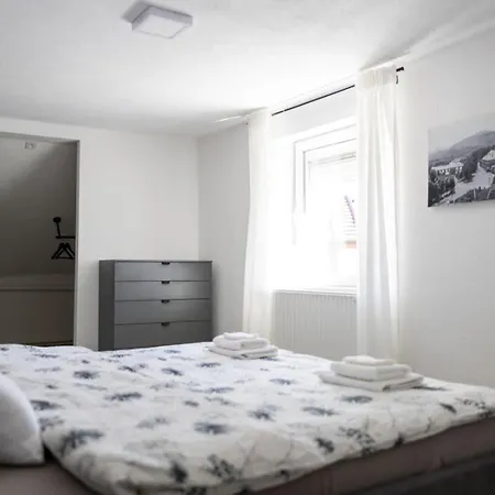 Nyaraló Riverside Heritage House Bihać