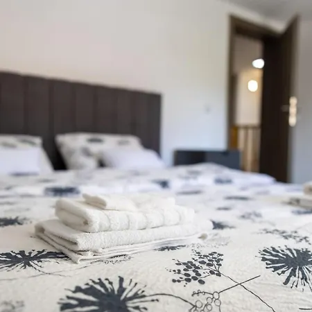 Riverside Heritage House Nyaraló Bihać